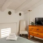 Apartment L'8 Boutique Design