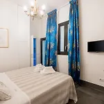 Apartment L'8 Boutique Design *