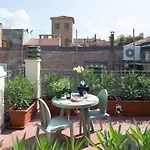 L'8 Boutique Design Apartment *