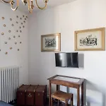 Apartment L'8 Boutique Design *