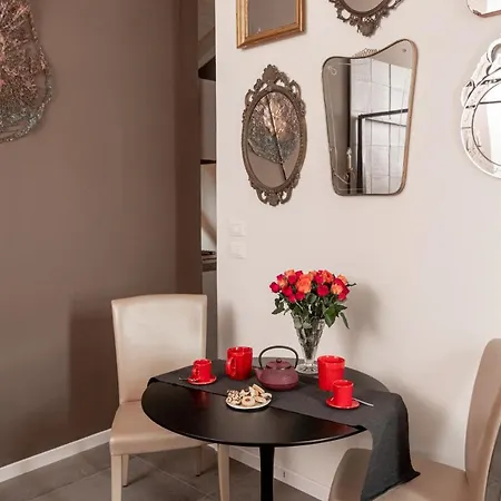 L'8 Boutique Design