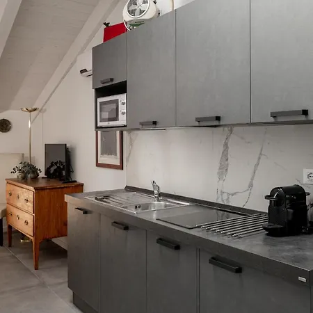 L'8 Boutique Design * Bolonia