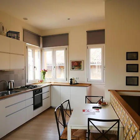 Apartment L'8 Boutique Design *