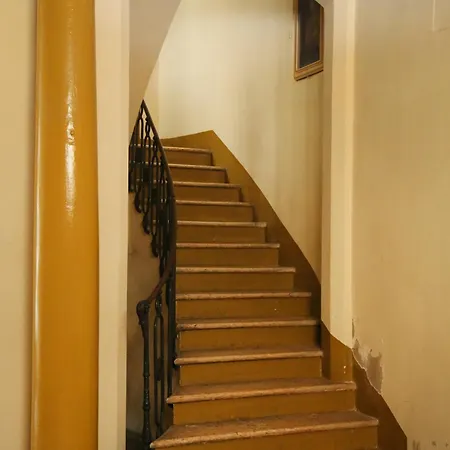 L'8 Boutique Design בולוניה