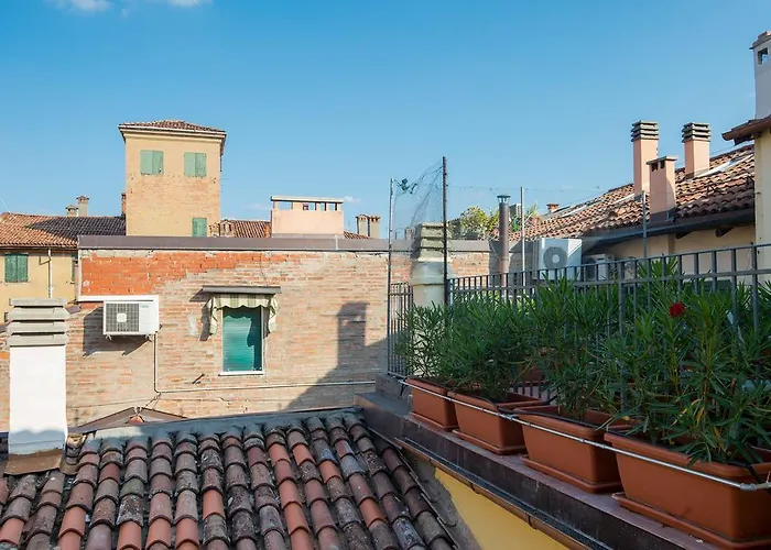 L'8 Boutique Design Bologna