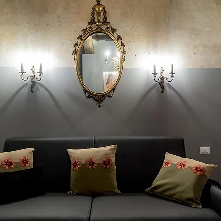 Apartment L'8 Boutique Design *