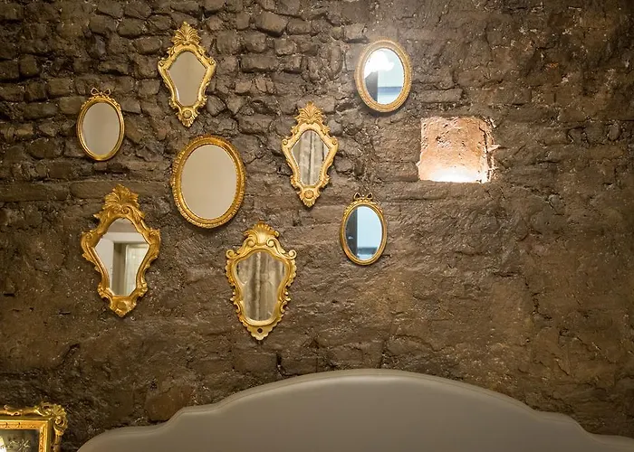 L'8 Boutique Design بولونيا