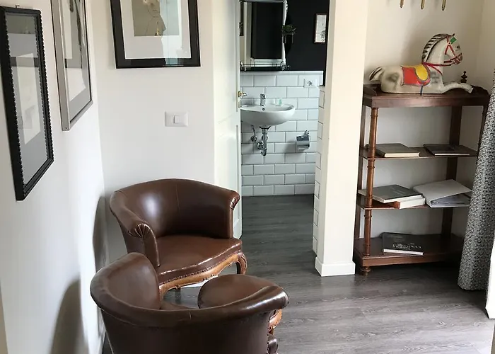 L'8 Boutique Design