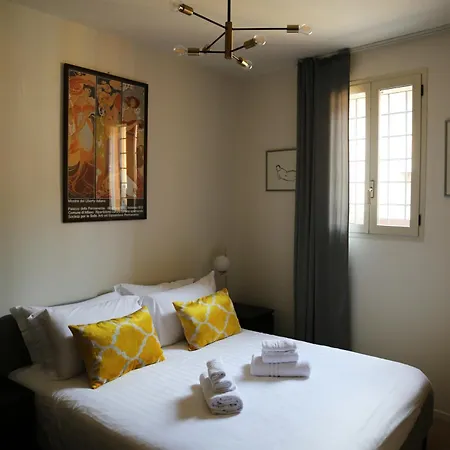 L'8 Boutique Design Apartment