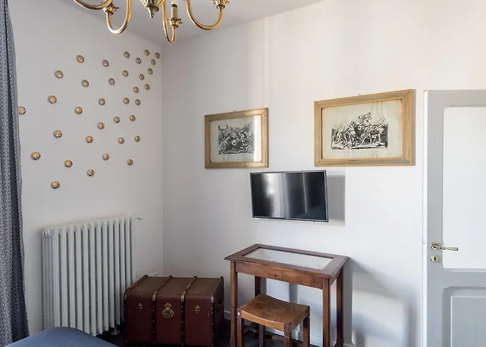 Apartment L'8 Boutique Design *